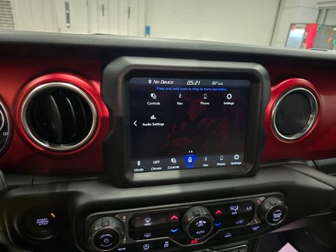 Used 2023 Jeep Gladiator Rubicon w/ Trailer Tow Package AWD/4WD image 26