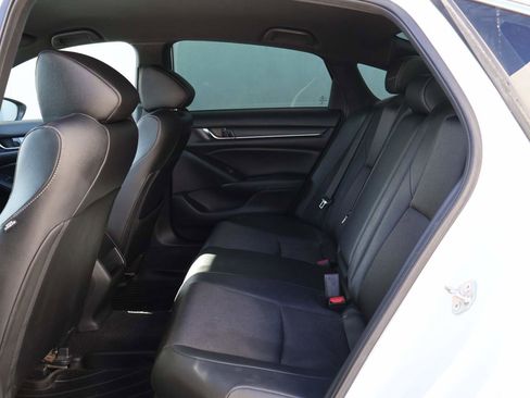 Used 2019 Honda Accord Sport image 10