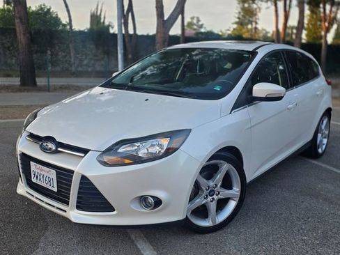 Used 2012 Ford Focus Titanium w/ Titanium Handling Pkg FWD image 24