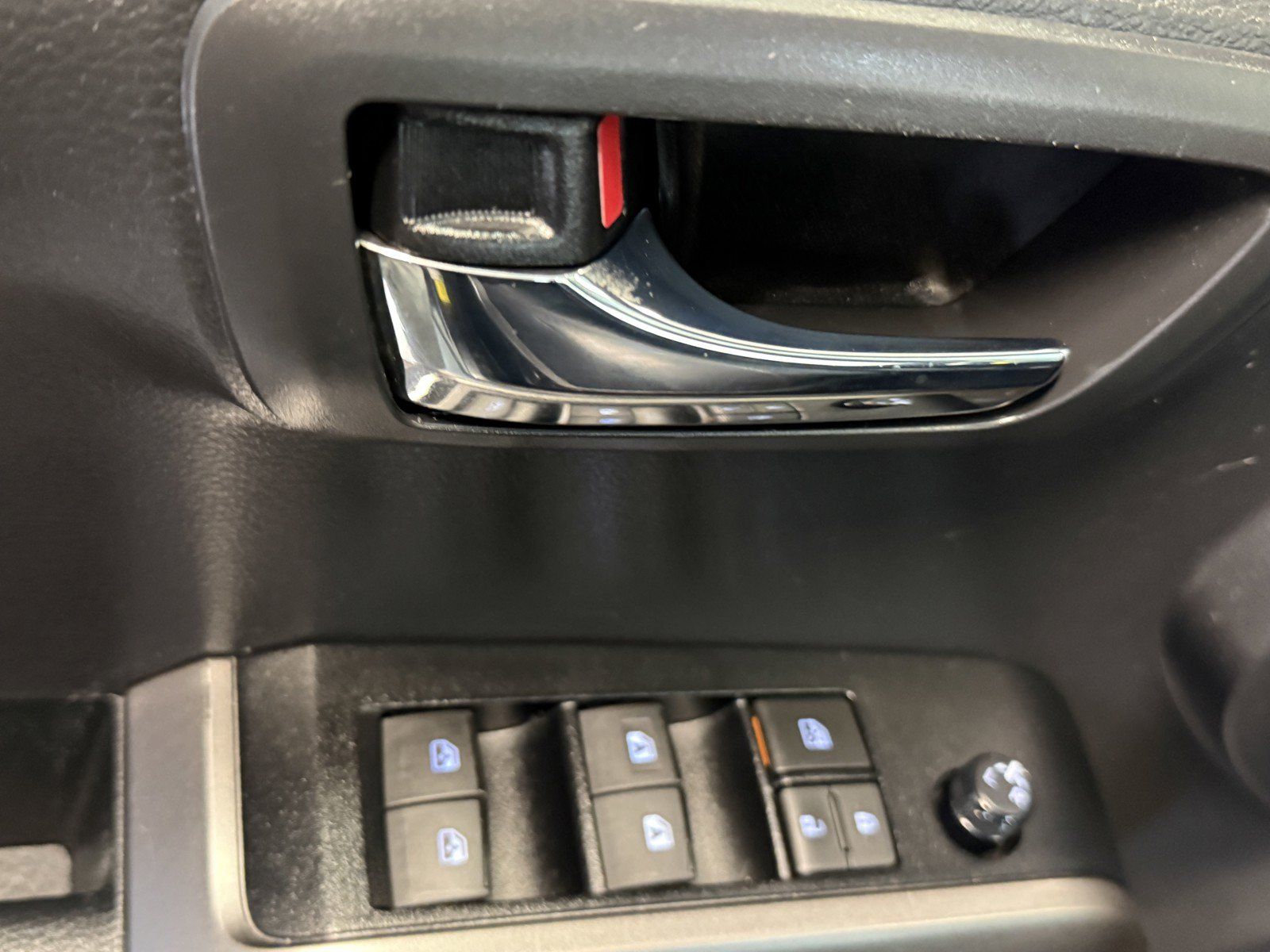 Used 2022 Toyota Tacoma Limited w/ Nightshade Package AWD/4WD image 23