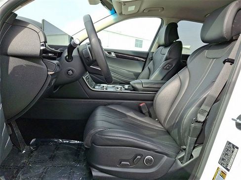 Used 2025 Genesis GV80 2.5T Standard image 13