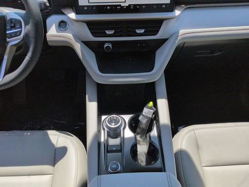 New 2026 Ford Explorer Active image 19