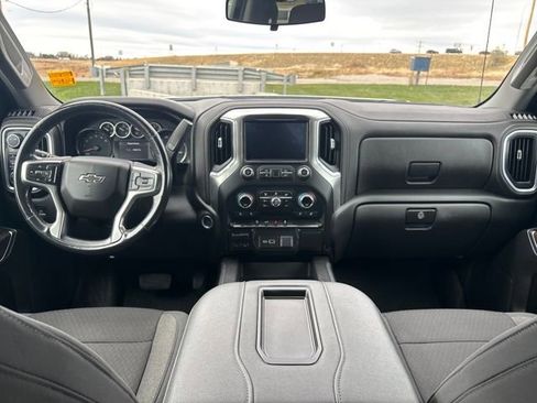 Used 2021 Chevrolet Silverado 1500 LT Trail Boss w/ Bed Protection Package image 12