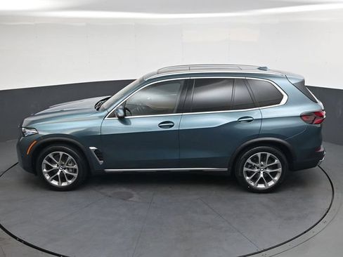 Used 2024 BMW X5 xDrive40i w/ Premium Package AWD/4WD image 29
