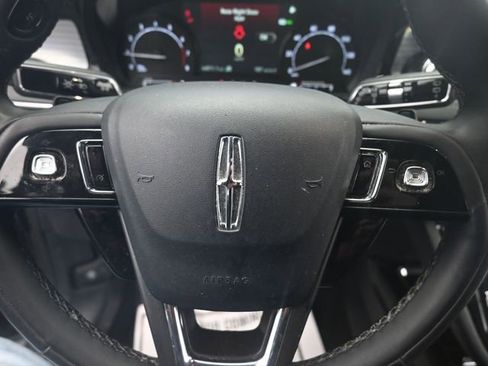 Used 2022 Lincoln Corsair AWD w/ Equipment Group 101A image 18