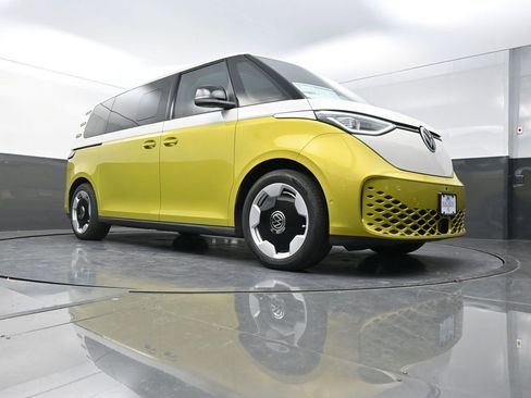 New 2025 Volkswagen ID. Buzz Pro S Plus AWD/4WD image 21