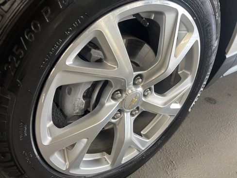 Used 2020 Chevrolet Equinox Premier image 10