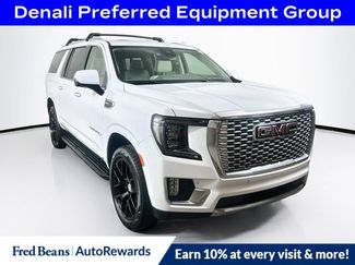 Used 2023 GMC Yukon XL Denali AWD/4WD video 1