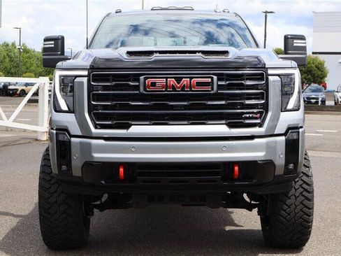 Used 2025 GMC Sierra 3500 AT4 w/ AT4 Premium Plus Package AWD/4WD image 8