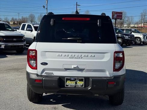 New 2025 Ford Bronco Sport Outer Banks image 4