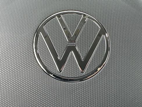 New 2026 Volkswagen Tiguan SE AWD/4WD image 36