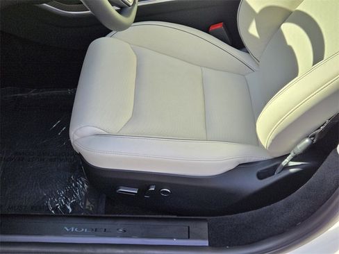 Used 2021 Tesla Model S Plaid image 31