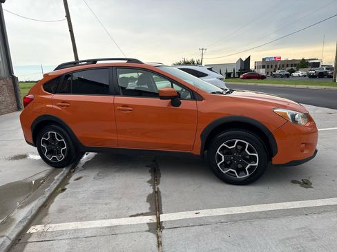 Used 2015 Subaru Crosstrek 2.0i Premium AWD/4WD image 8