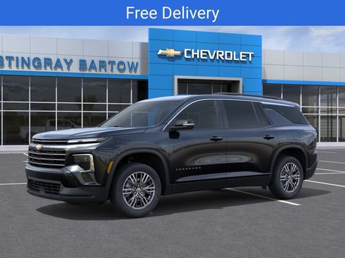 New 2026 Chevrolet Traverse LT FWD image 2