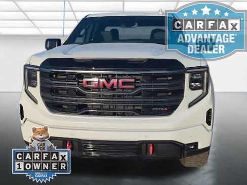 Certified 2025 GMC Sierra 1500 AT4 image 2