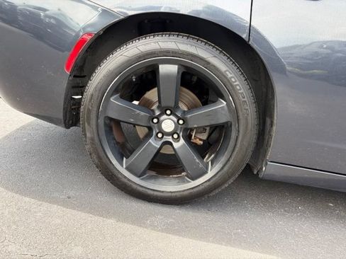 Used 2016 Dodge Charger R/T RWD image 7