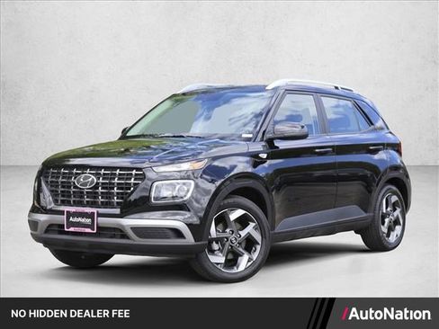 Certified 2026 Hyundai Venue SEL FWD image 1