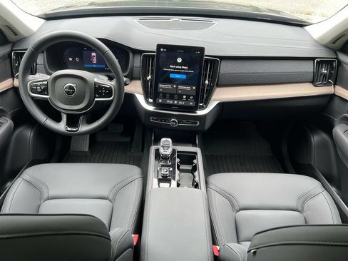 Certified 2026 Volvo XC90 B6 Plus w/ Protection Package Premier AWD/4WD image 24