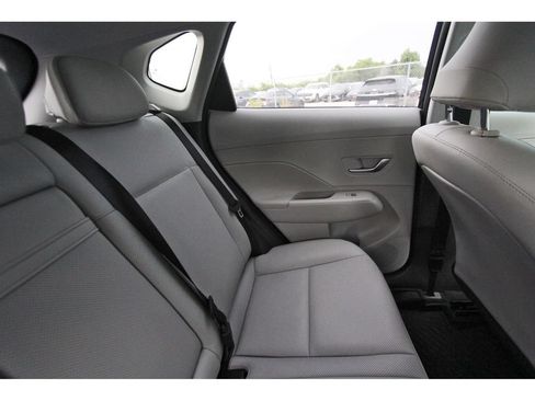 Used 2025 Hyundai Kona Limited AWD/4WD image 13