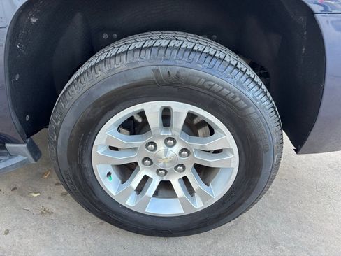 Used 2019 Chevrolet Tahoe LT image 6
