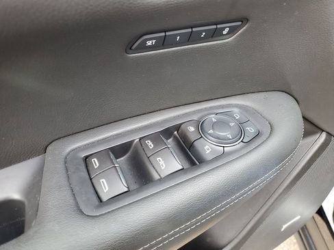 Used 2023 Cadillac XT6 Premium Luxury image 21