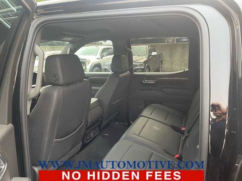 Used 2025 GMC Sierra 1500 SLT AWD/4WD image 3