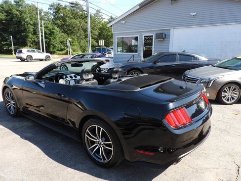 Used 2017 Ford Mustang Premium RWD image 10