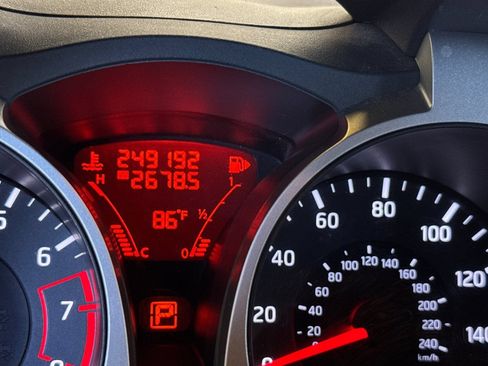 Used 2012 Nissan Juke SV w/ Chrome Pkg FWD image 10