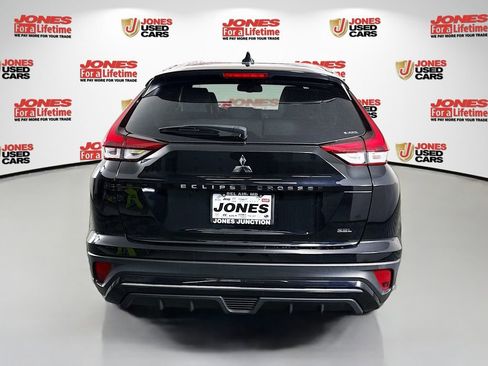 Used 2022 Mitsubishi Eclipse Cross SEL image 15
