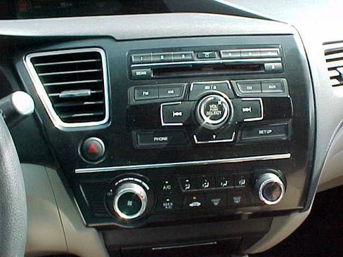 Used 2013 Honda Civic LX image 30