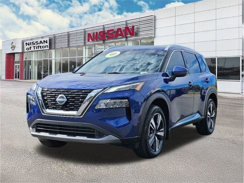 Used 2023 Nissan Rogue SL w/ SL Premium Package image 3