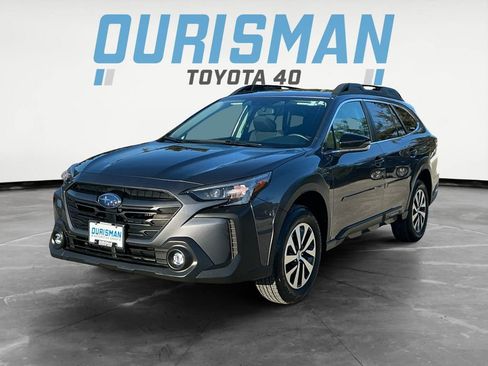 Used 2025 Subaru Outback Premium image 3