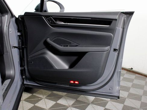 Certified 2025 Porsche Macan 4S Electric image 40