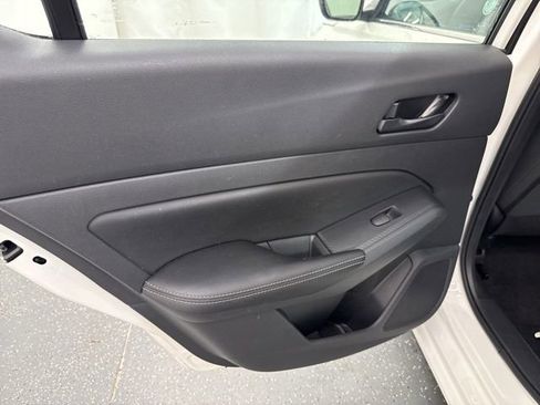 Used 2025 Nissan Altima 2.5 SV FWD image 16