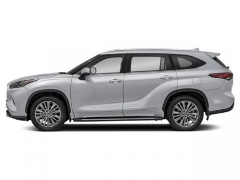 New 2026 Toyota Highlander Platinum image 7