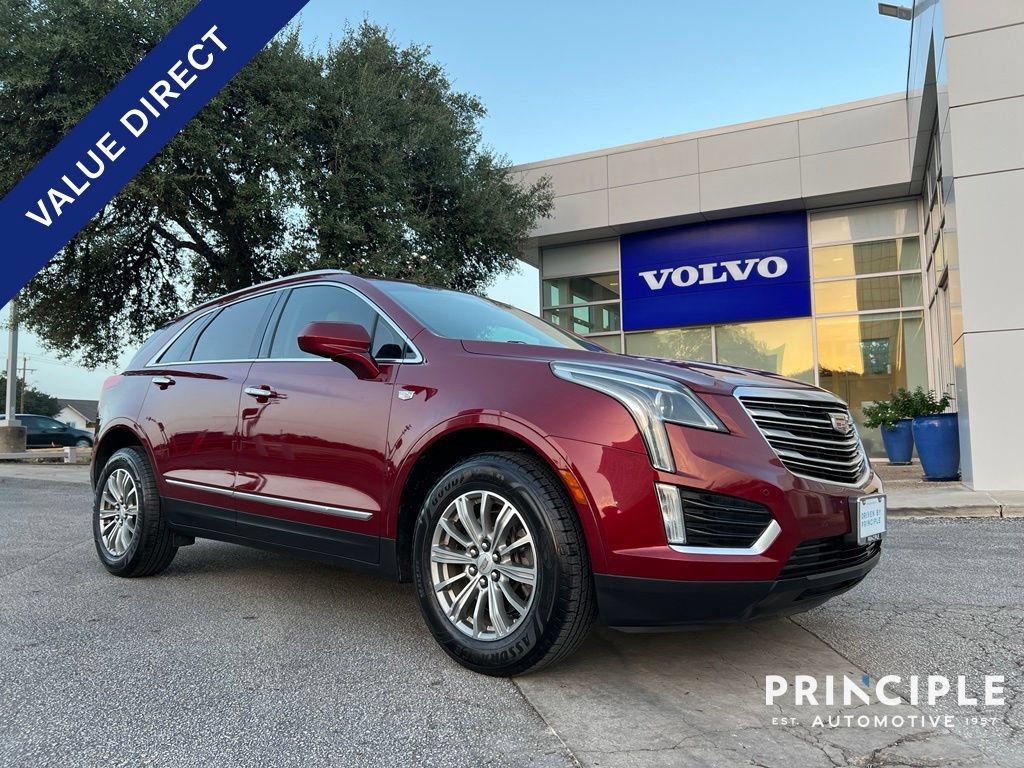 Used 2018 Cadillac XT5 Luxury w/ Driver Awareness Package FWD image 1