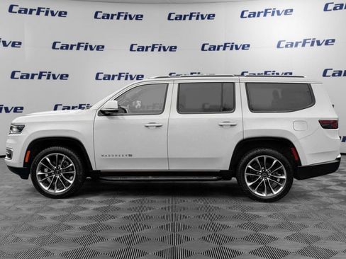 Used 2022 Jeep Wagoneer Series II w/ Premium Group I image 2