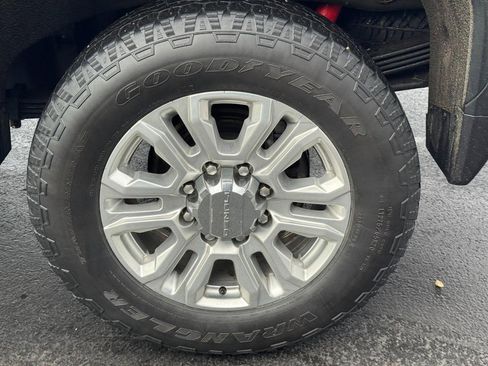 Used 2022 GMC Sierra 2500 Denali image 10