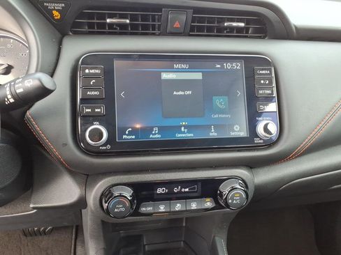 Certified 2024 Nissan Kicks SR FWD image 10