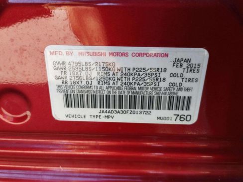 Used 2015 Mitsubishi Outlander SE image 36