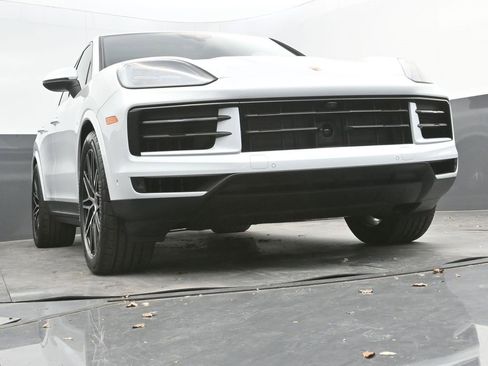 New 2026 Porsche Cayenne Coupe image 29