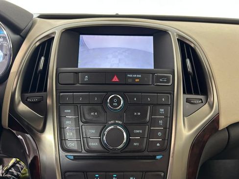 Used 2013 Buick Verano FWD image 23