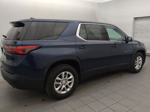 Used 2023 Chevrolet Traverse LS FWD image 10