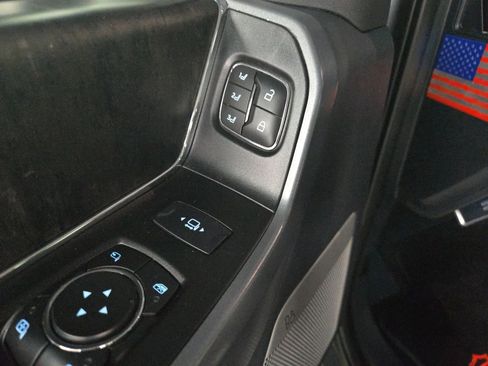 Used 2023 Ford F250 Lariat w/ Lariat Ultimate Package image 31