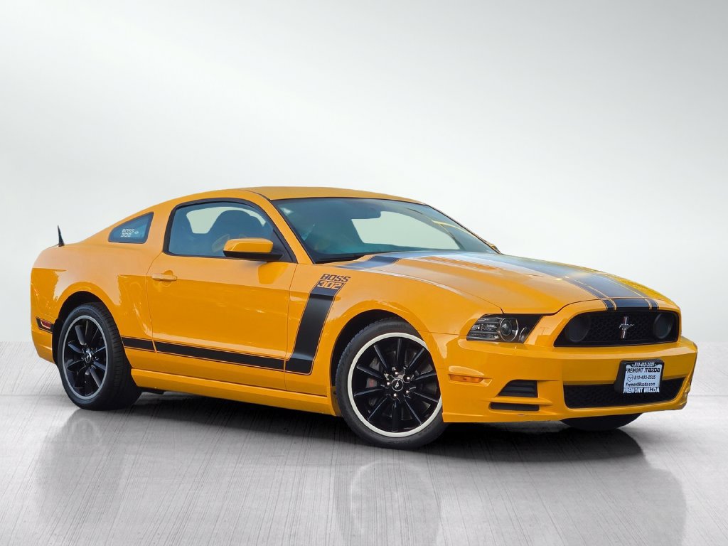 Used 2013 Ford Mustang Boss 302 w/ Boss 302 Accessory Pkg RWD image 1