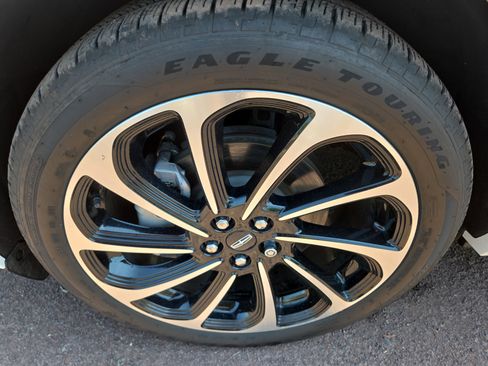 Used 2024 Lincoln Nautilus Black Label AWD/4WD image 12