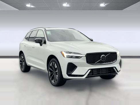 New 2026 Volvo XC60 T8 Plus w/ Protection Package Premier image 7