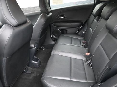 Used 2022 Honda HR-V EX-L image 13