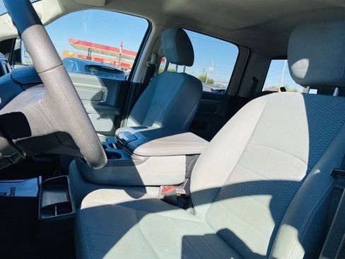 Used 2019 RAM 1500 Classic SLT image 25