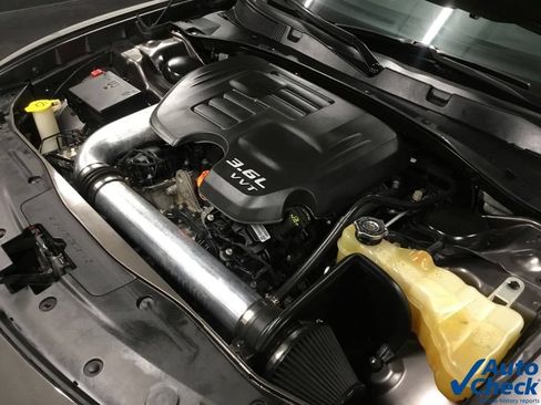Used 2015 Dodge Charger SE w/ Power Sunroof Group AWD/4WD image 41